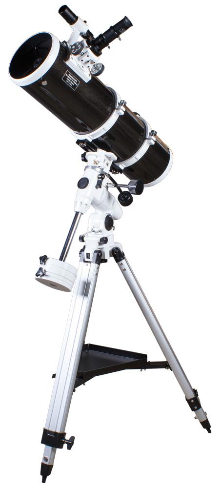 a fényképen:  Sky-Watcher BK P150750EQ3-2 Telescope
