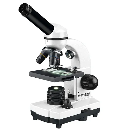 a fényképen:  Bresser Junior Biolux SEL 40–1600x mikroszkóp tokkal, fehér